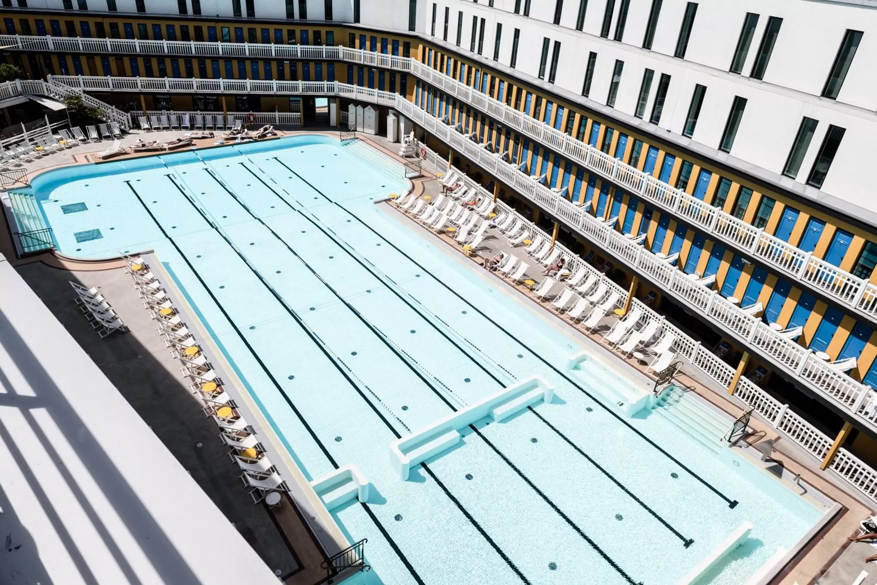 Swimming pool in Molitor Hotel & Spa Paris - MGallery Collection